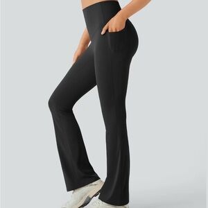 HALARA Black High-Rise Leggings with Center Logo